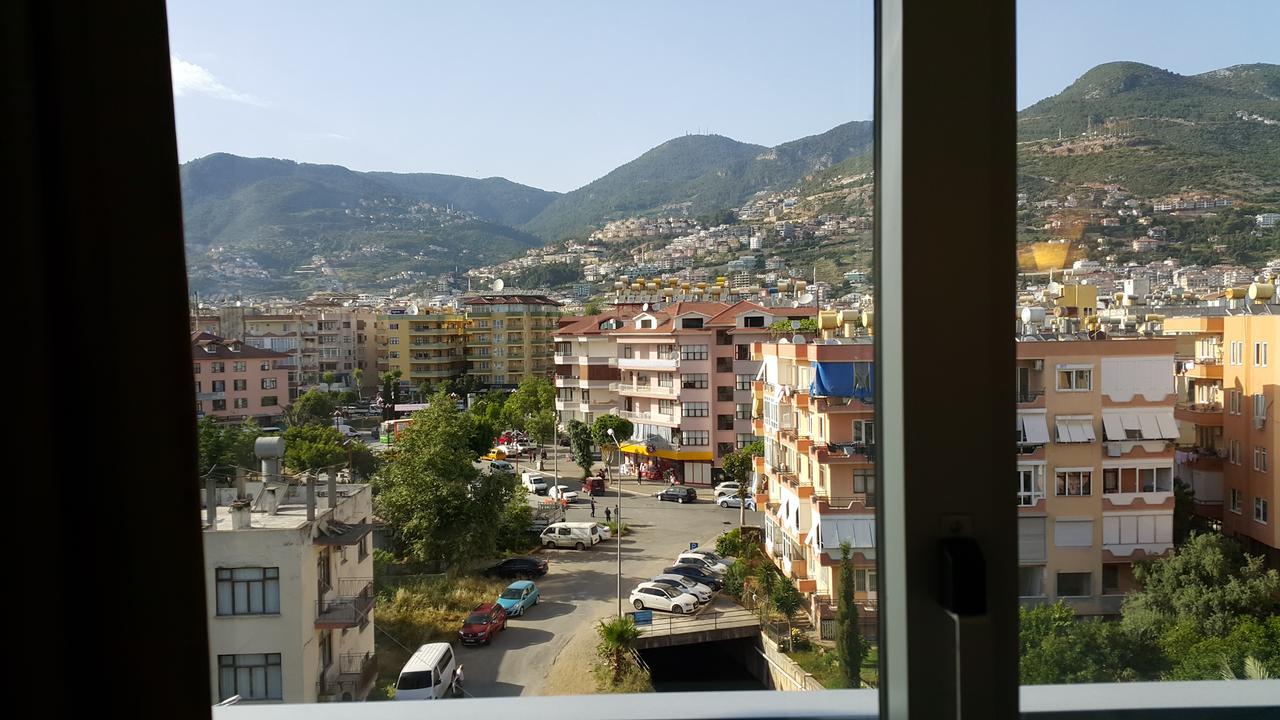 Midi̇ Family Sui̇Tes Apart Otel 3*